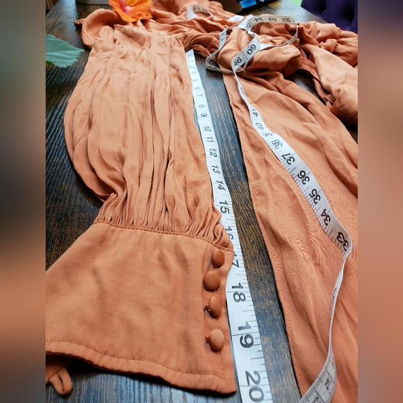 XS Free People Piper Backless Crop, Long Sleeve in Mango/ Dusty Orange - Picture 14 of 16